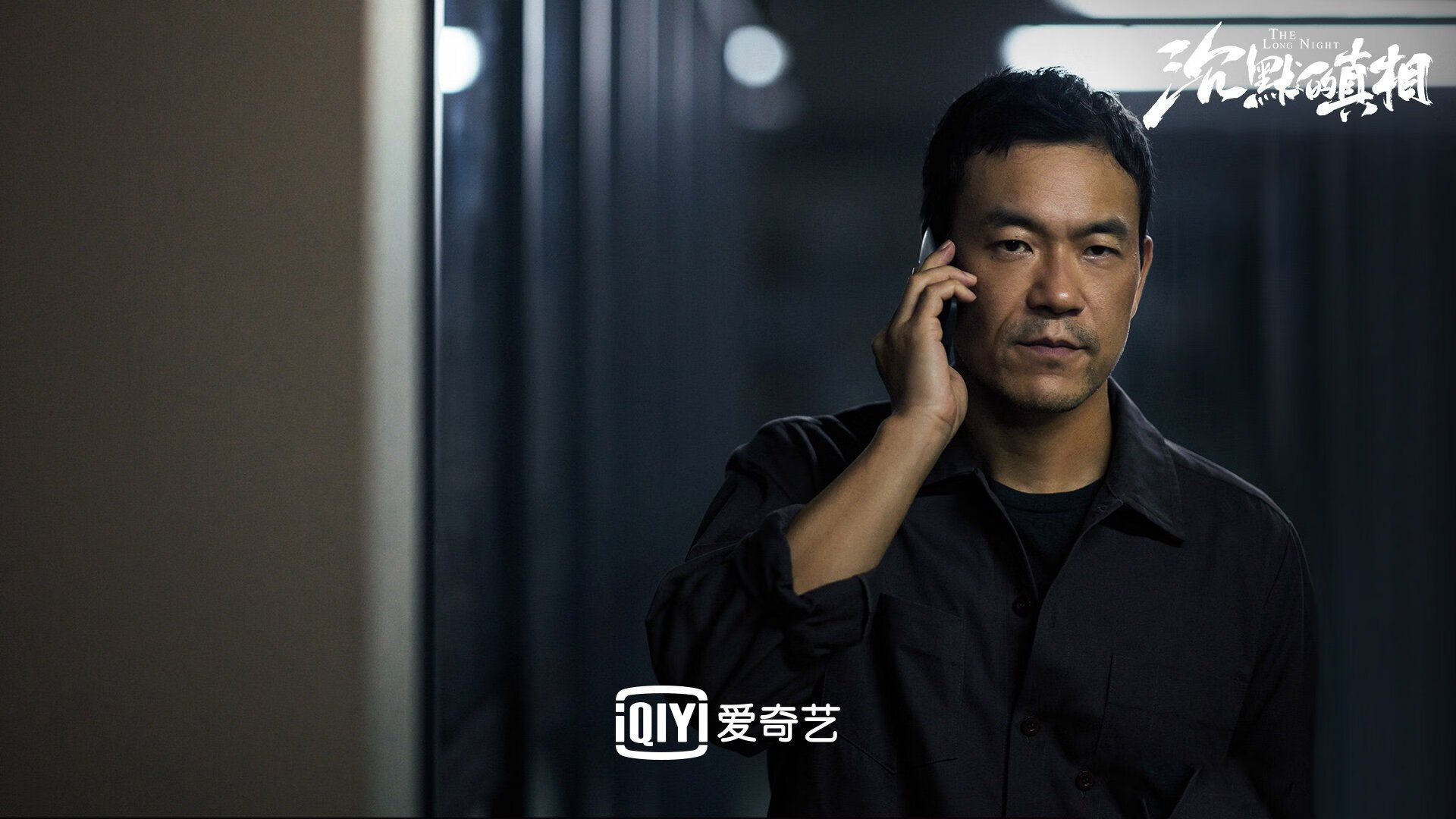 “速度与力量的完美融合，高新区全民健身馆壁球赛场上演极速反应”